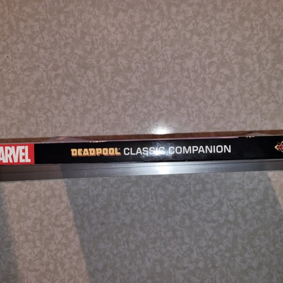 Comics & Collector's Pin & Figure Set-$75 obo - Picture 13 of 15